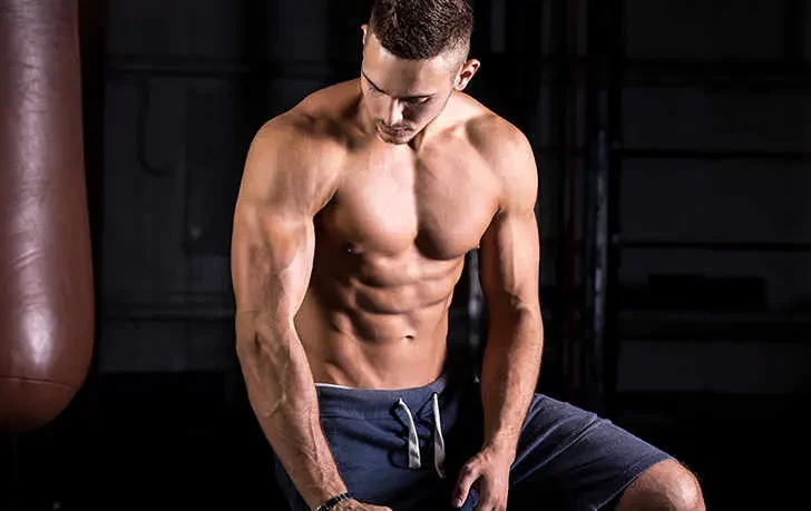 Ab Workout สำหรับผู้ชาย พร้อมเทคนิคสลายไขมันหน้าท้องแบบรวดเร็ว